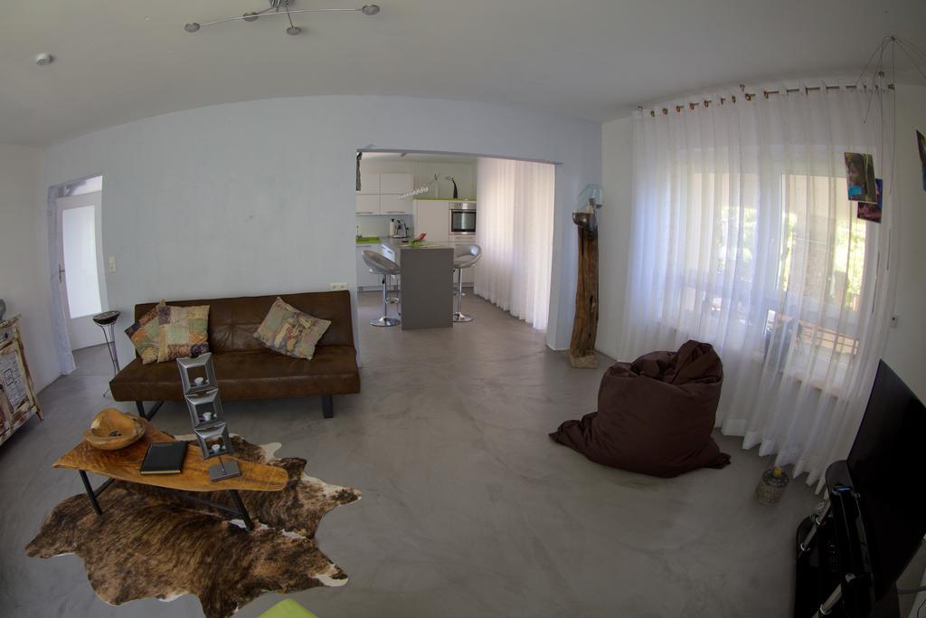 Avantgarde Living Apartment